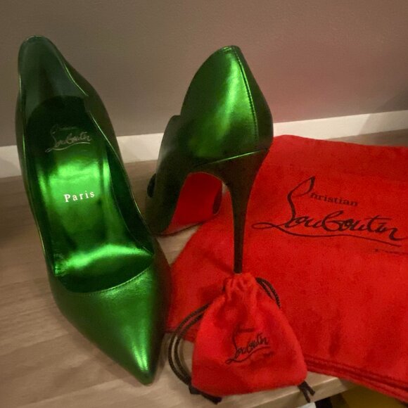 Christian Louboutin Hot Chick 100 Leather Pump size 7 Metallic Green - Picture 1 of 8